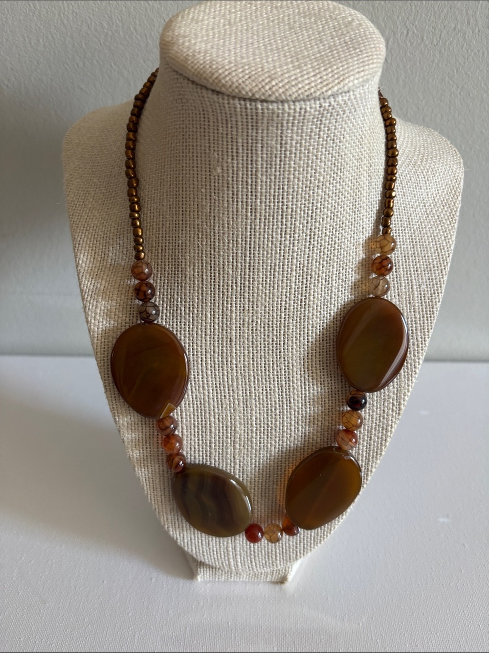 Women's Brown Agate Statement Necklace - Elegant Earth Tones